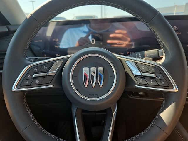 New 2025 Buick Envision Preferred image 11