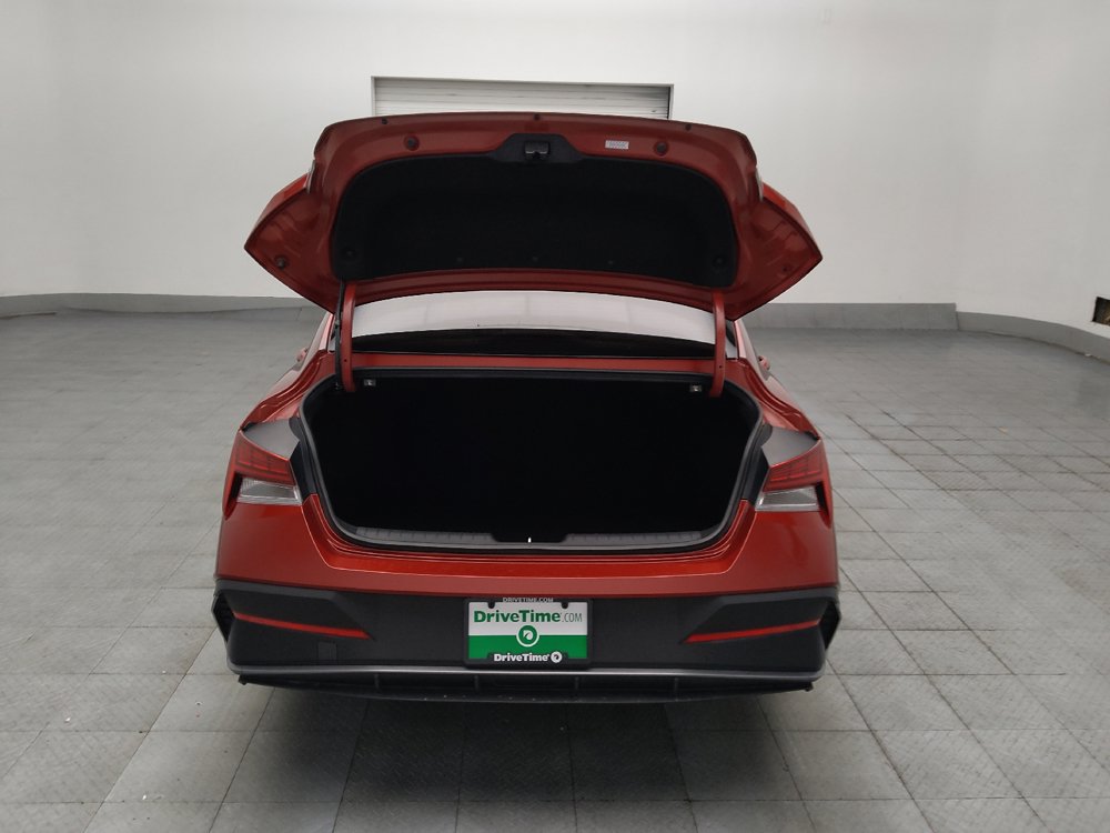Used 2024 Hyundai Elantra Blue FWD image 29