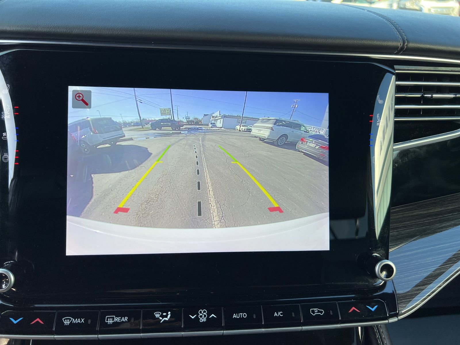 Used 2022 Jeep Wagoneer Series III w/ Flexible Seating Group image 19