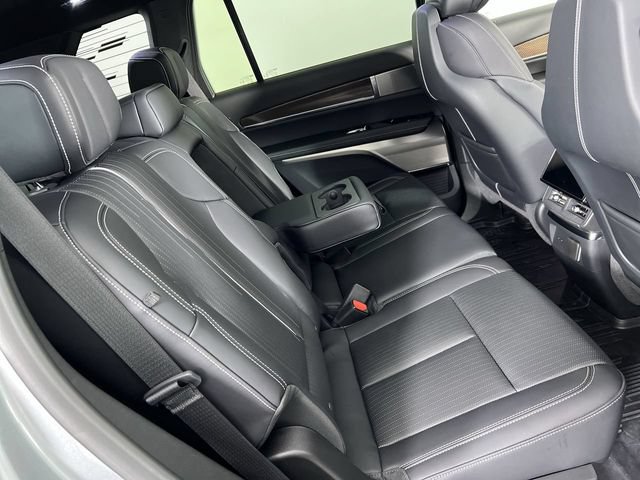 Certified 2026 Cadillac Vistiq Luxury w/ LPO, Floor Liner Package AWD/4WD image 27