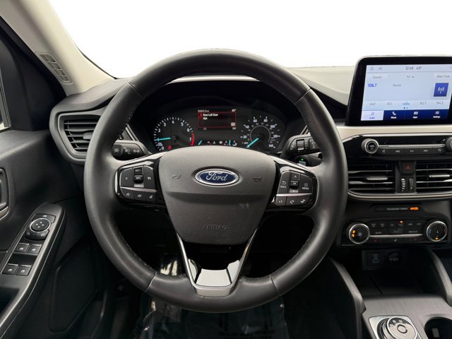 Used 2022 Ford Escape SE w/ Cold Weather Package image 14