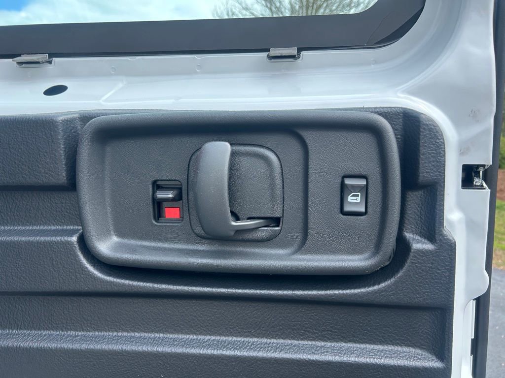 New 2026 Chevrolet Express 2500 Extended image 46