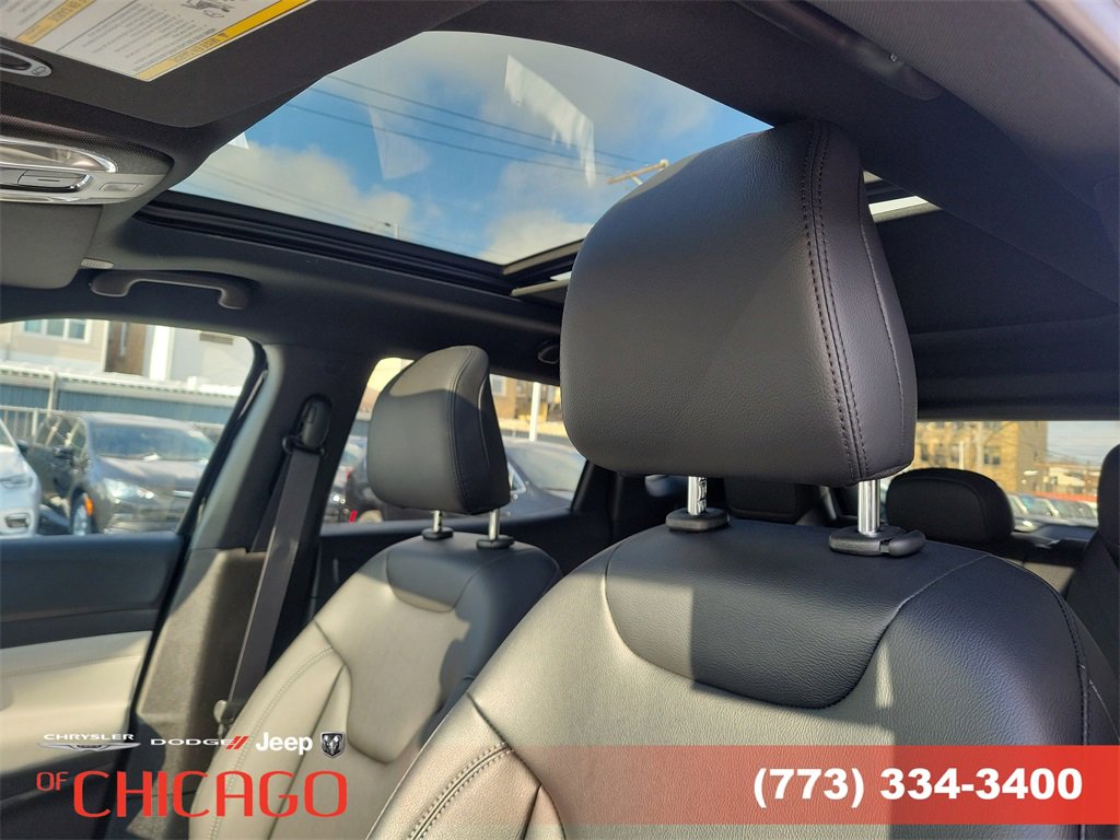 New 2026 Jeep Compass Limited image 18