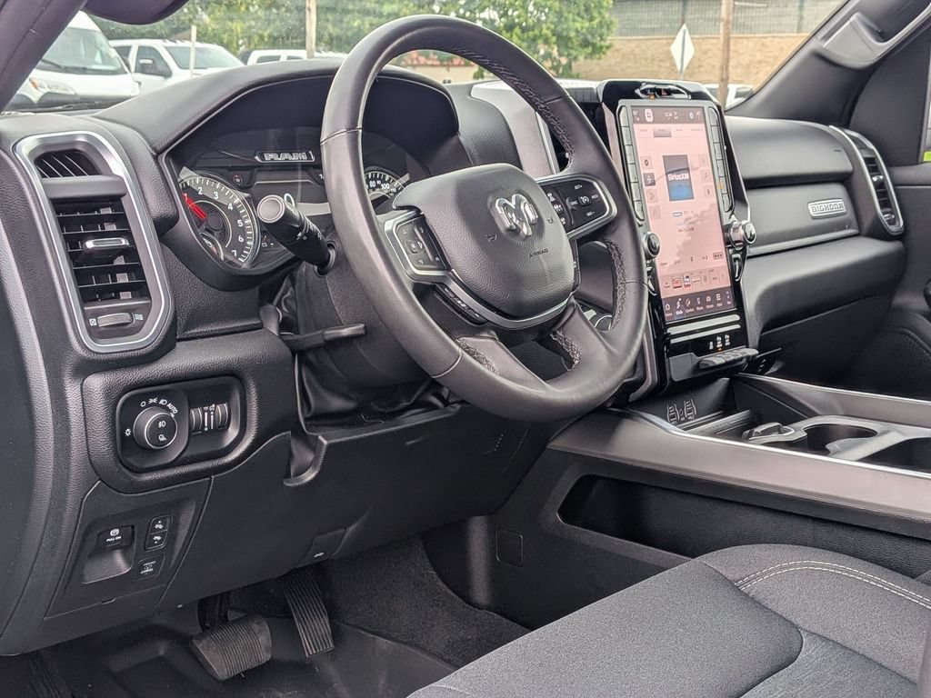 Used 2025 RAM 1500 Big Horn AWD/4WD image 9