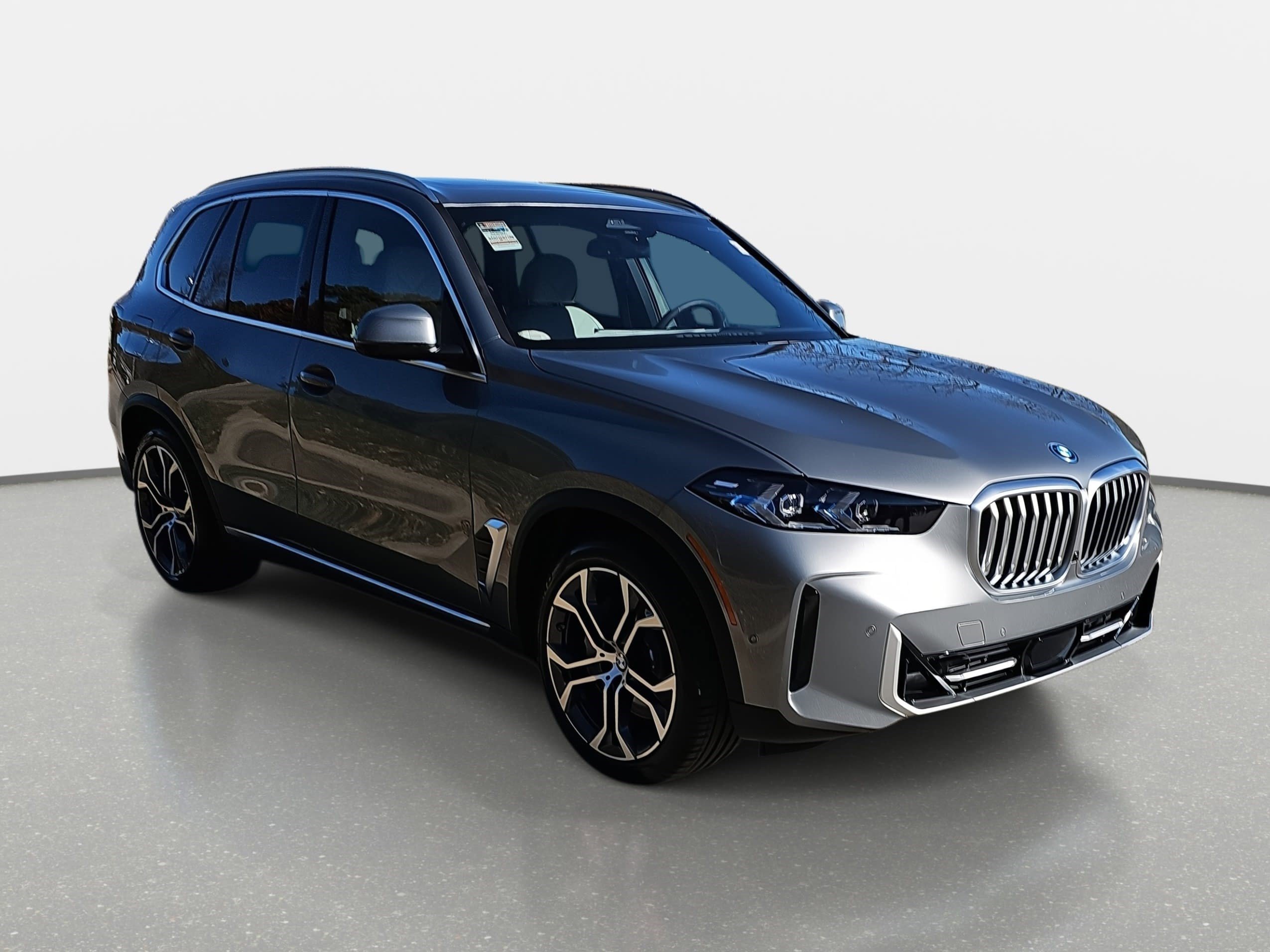New 2026 BMW X5 xDrive50e w/ Climate Comfort Package image 3