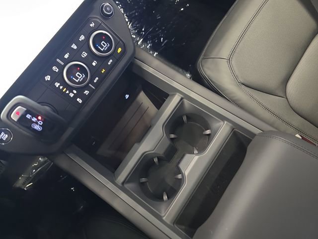 New 2026 Land Rover Defender 110 X-Dynamic SE image 18