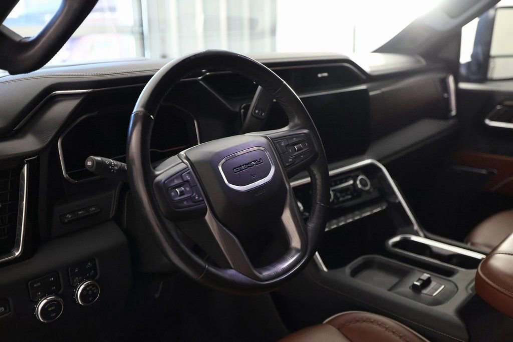 Used 2024 GMC Sierra 3500 Denali Ultimate image 23