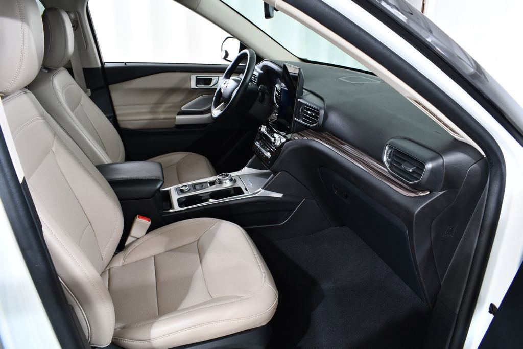 Used 2022 Ford Explorer Limited w/ Limited Technology Package image 10