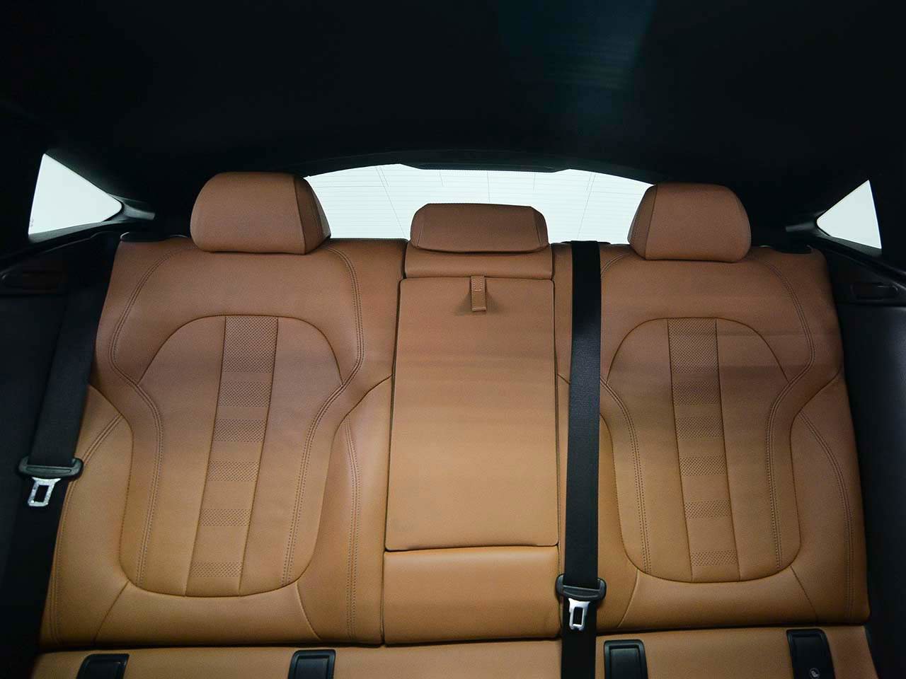 Used 2021 BMW X6 xDrive40i w/ Premium Package 2 image 9