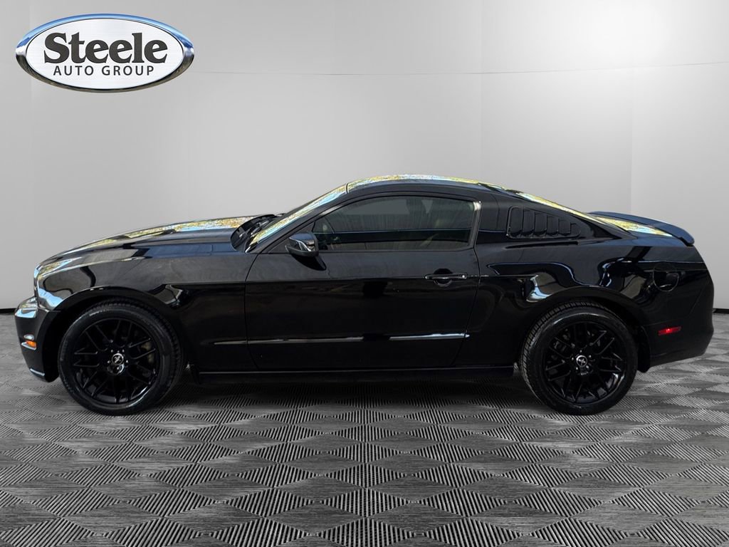 Used 2014 Ford Mustang Coupe w/ Equipment Group 102A image 2