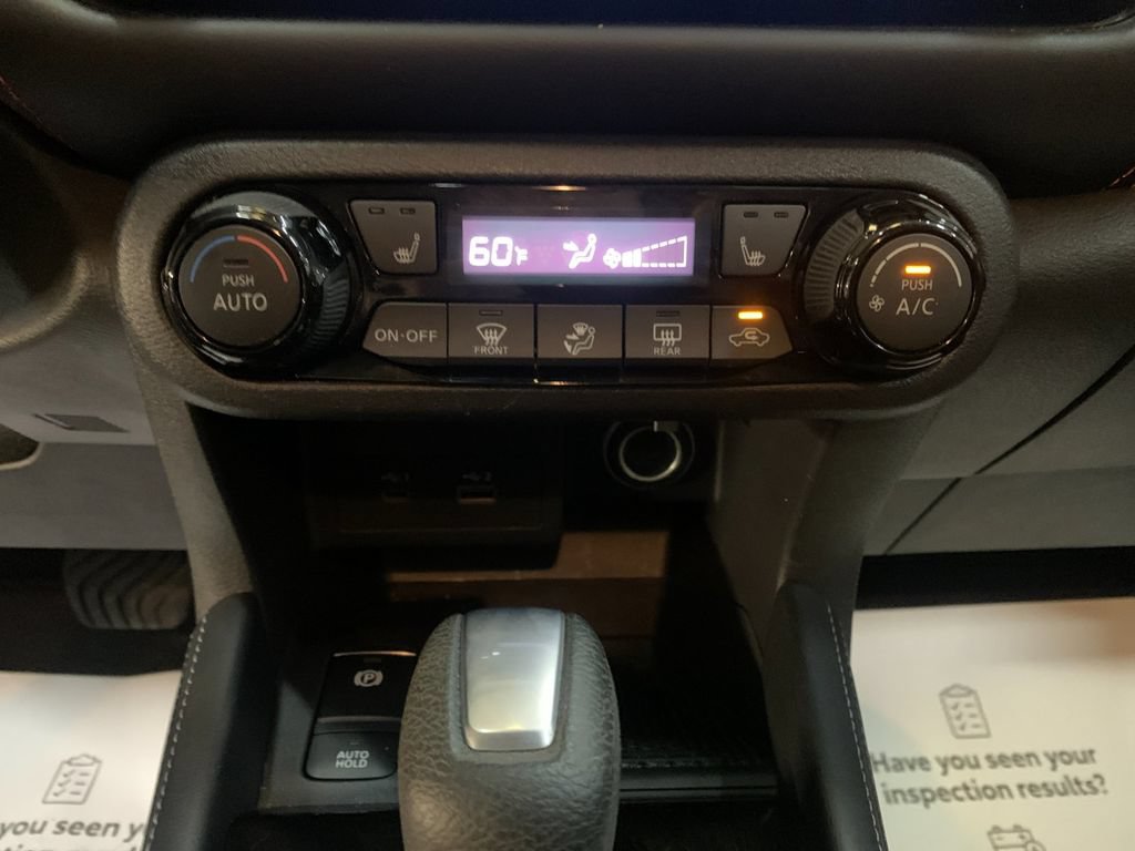 Used 2023 Nissan Kicks SR w/ SR Premium Package FWD image 24