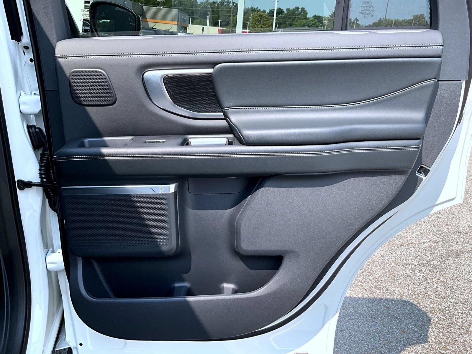 New 2027 Ford Expedition Platinum w/ Stealth Appearance Package AWD/4WD image 22