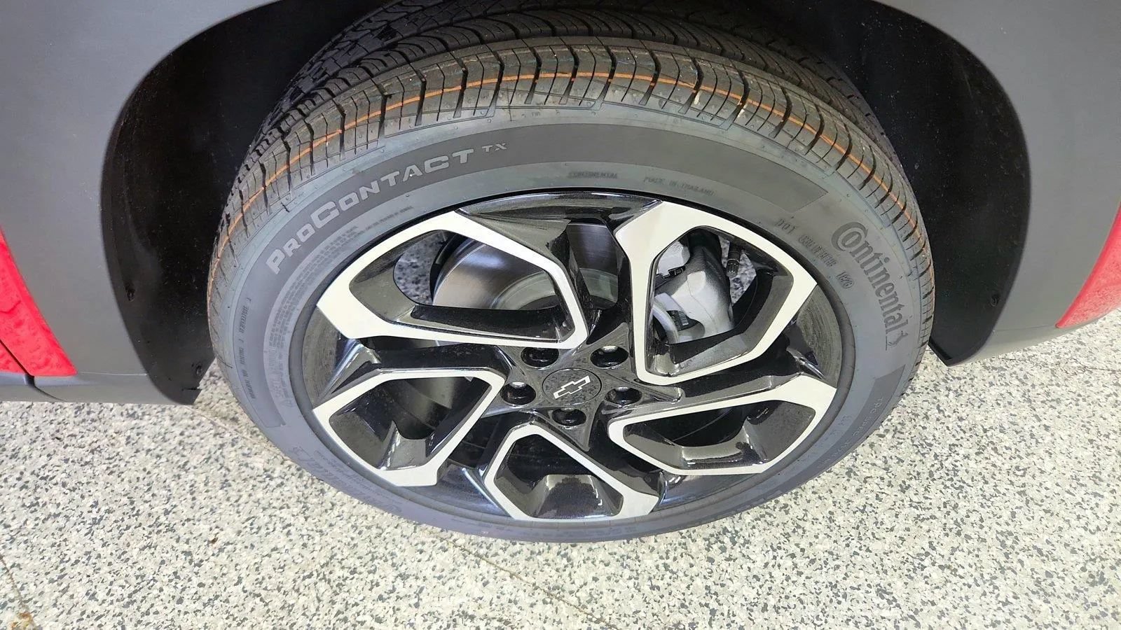 New 2026 Chevrolet Trax RS w/ Driver Confidence Package FWD image 30