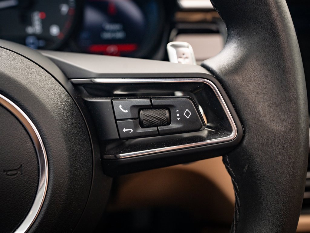 Certified 2024 Porsche Macan image 24