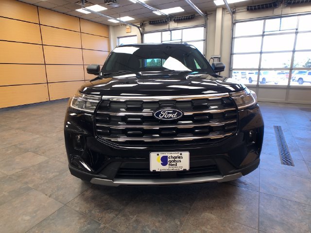 New 2027 Ford Explorer Active w/ Active Comfort Package AWD/4WD image 2