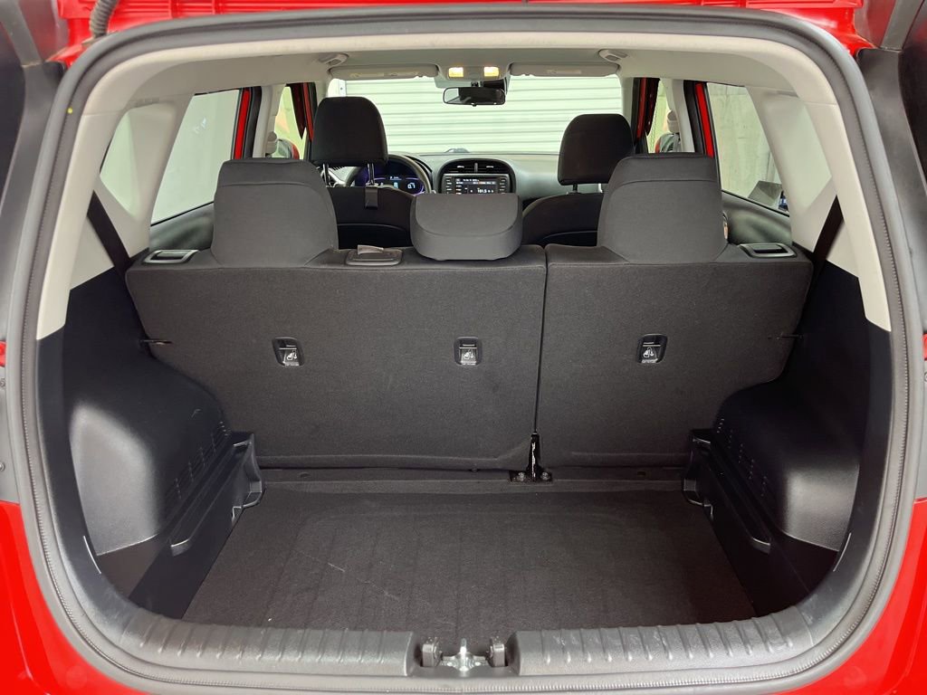 Used 2024 Kia Soul LX FWD image 23