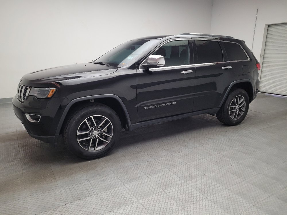 Used 2017 Jeep Grand Cherokee Limited w/ Luxury Group II AWD/4WD image 2