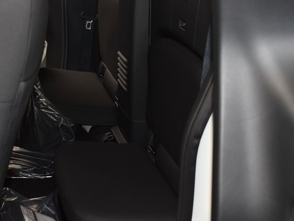 New 2025 Nissan Frontier S image 16