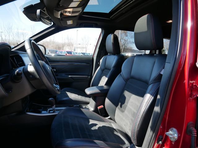 Used 2020 Mitsubishi Outlander LE image 14