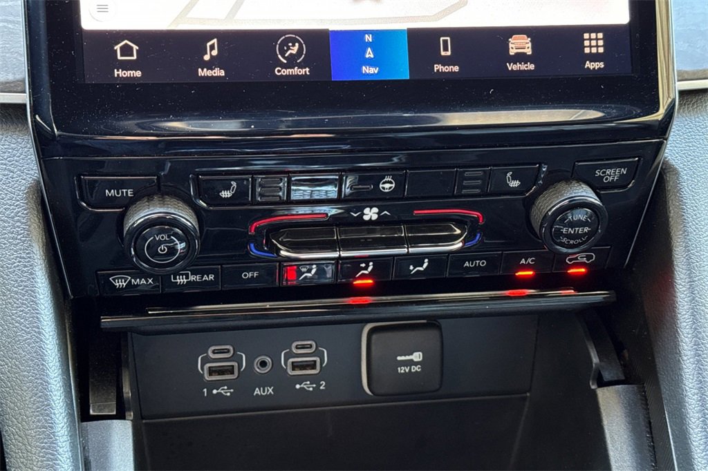 Used 2024 Jeep Grand Cherokee Limited image 30