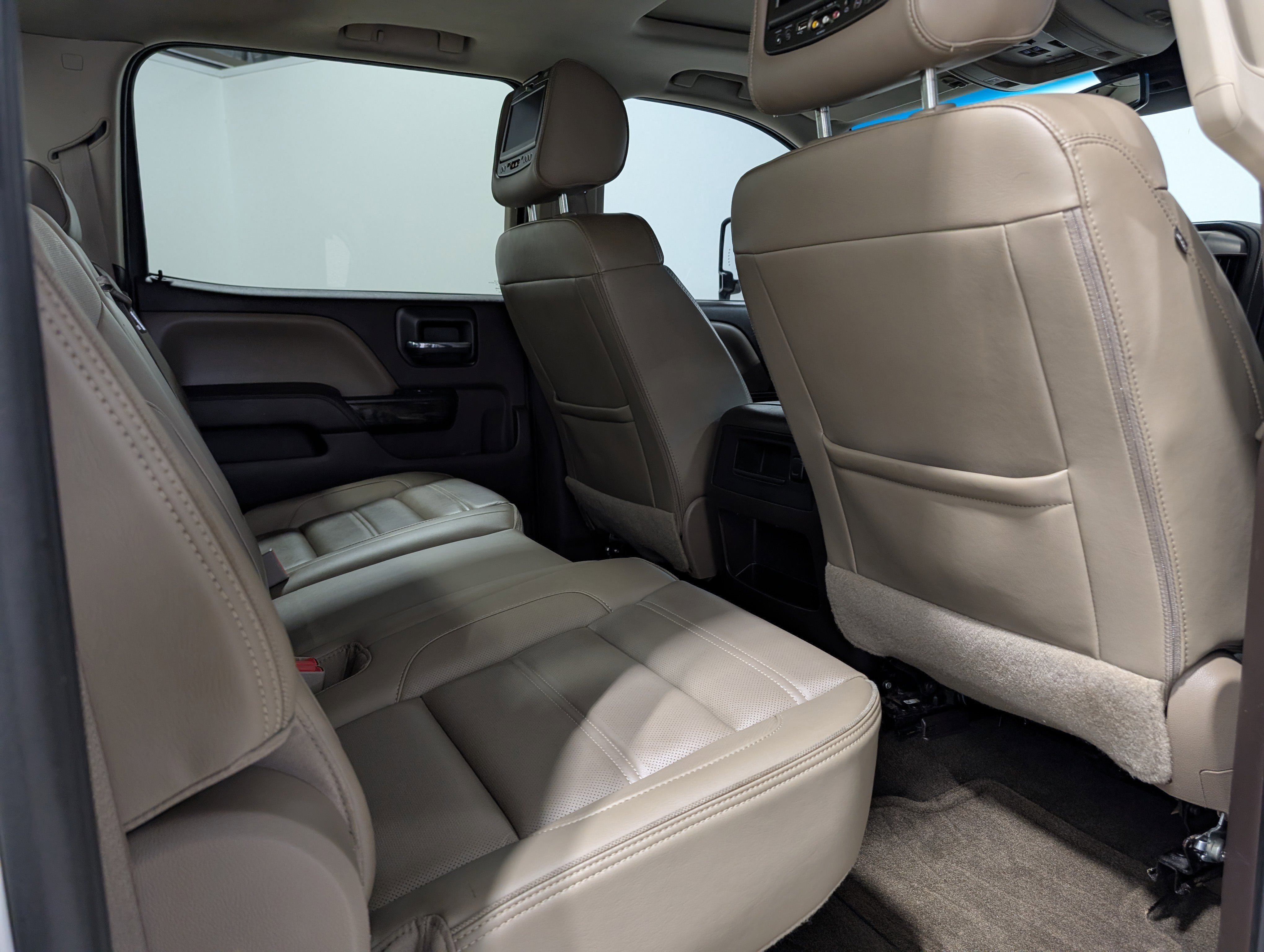 Used 2016 GMC Sierra 3500 Denali w/ Duramax Plus Package image 20