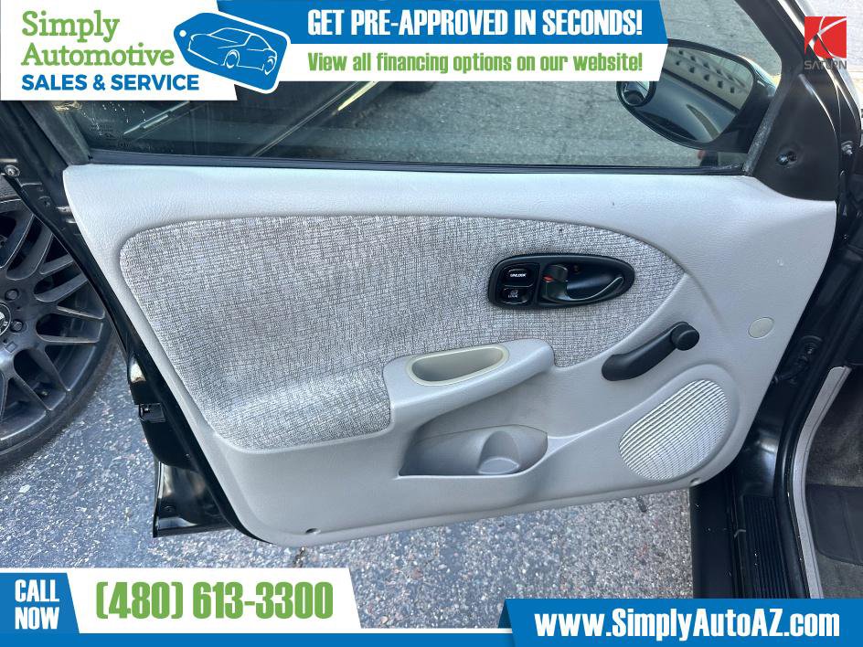 Used 2001 Saturn S-Series SW2 image 19