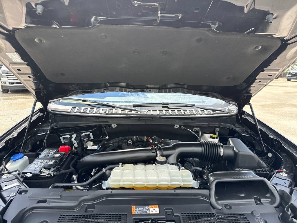 Used 2025 Ford Expedition Active RWD image 34