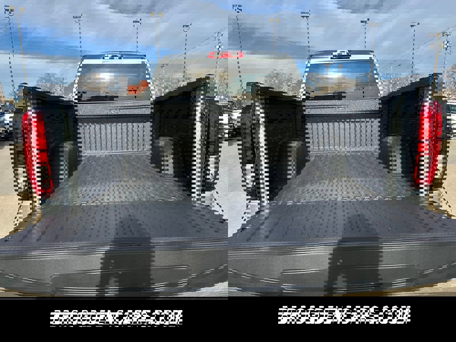 New 2026 GMC Sierra 1500 Pro w/ Pro Value Package image 9