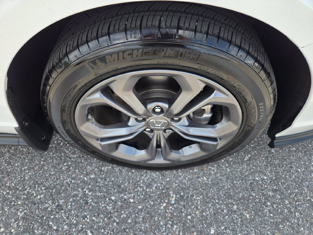 Used 2023 Honda Accord EX image 12