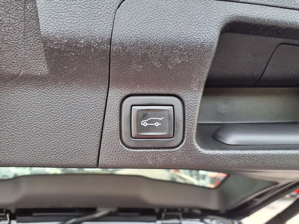 Certified 2022 GMC Acadia SLE w/ Driver Convenience Package image 29