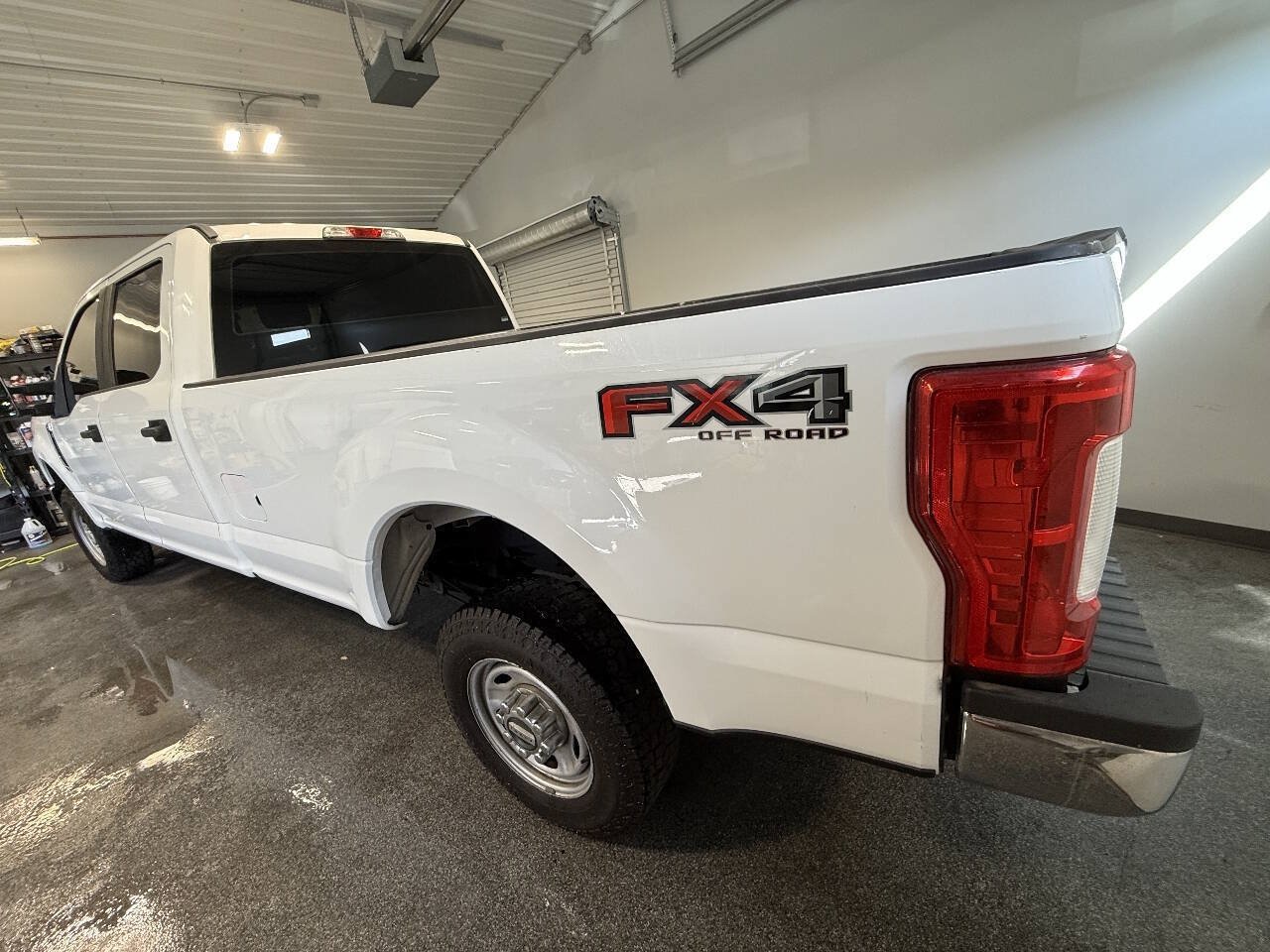 Used 2019 Ford F250 XL w/ Power Equipment Group AWD/4WD image 6