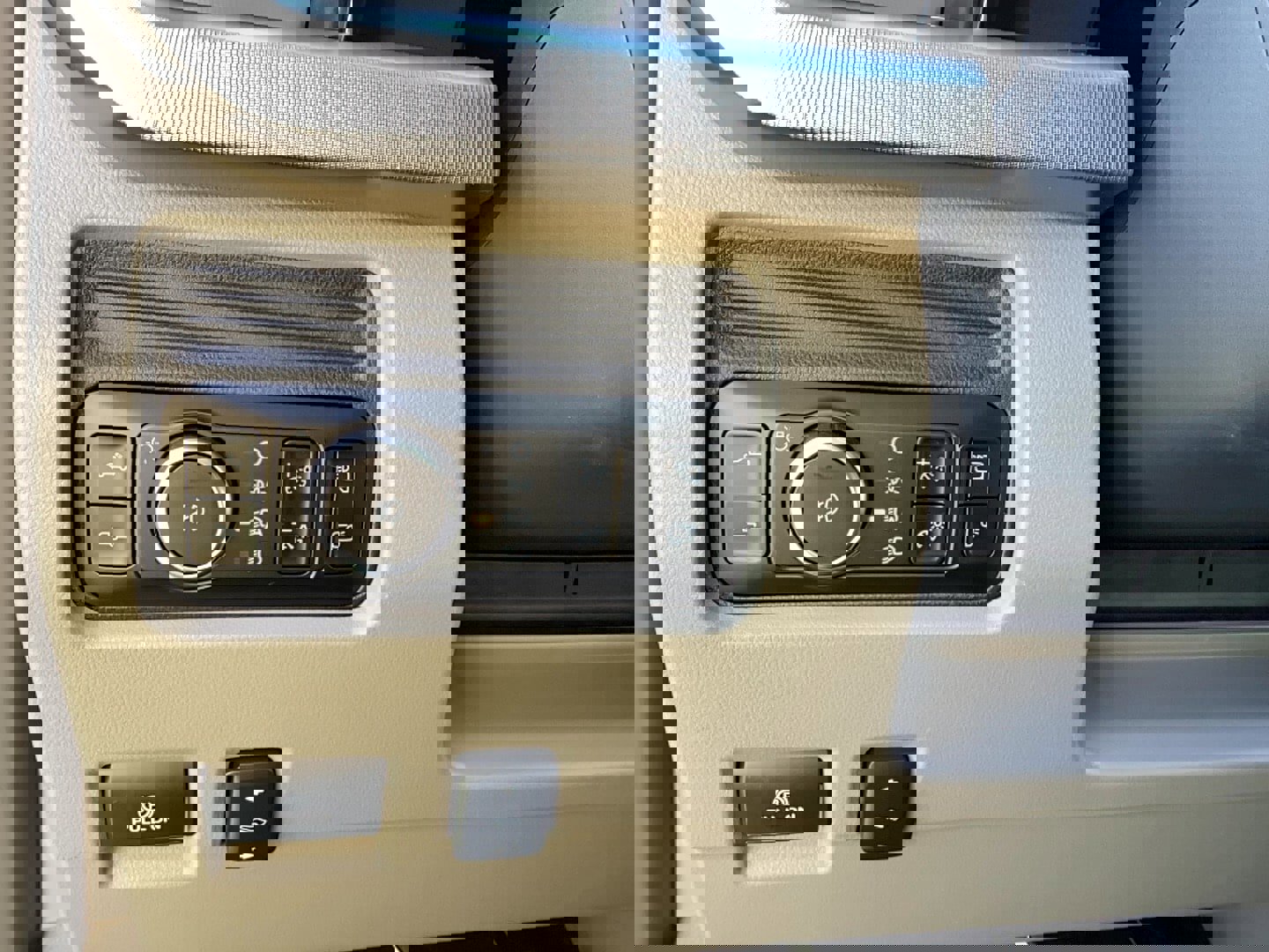 New 2026 Ford F450 Platinum image 28