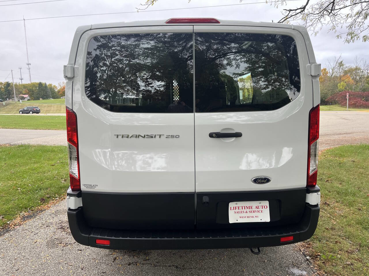 Used 2024 Ford Transit 250 Low Roof w/ Exterior Upgrade Package image 4