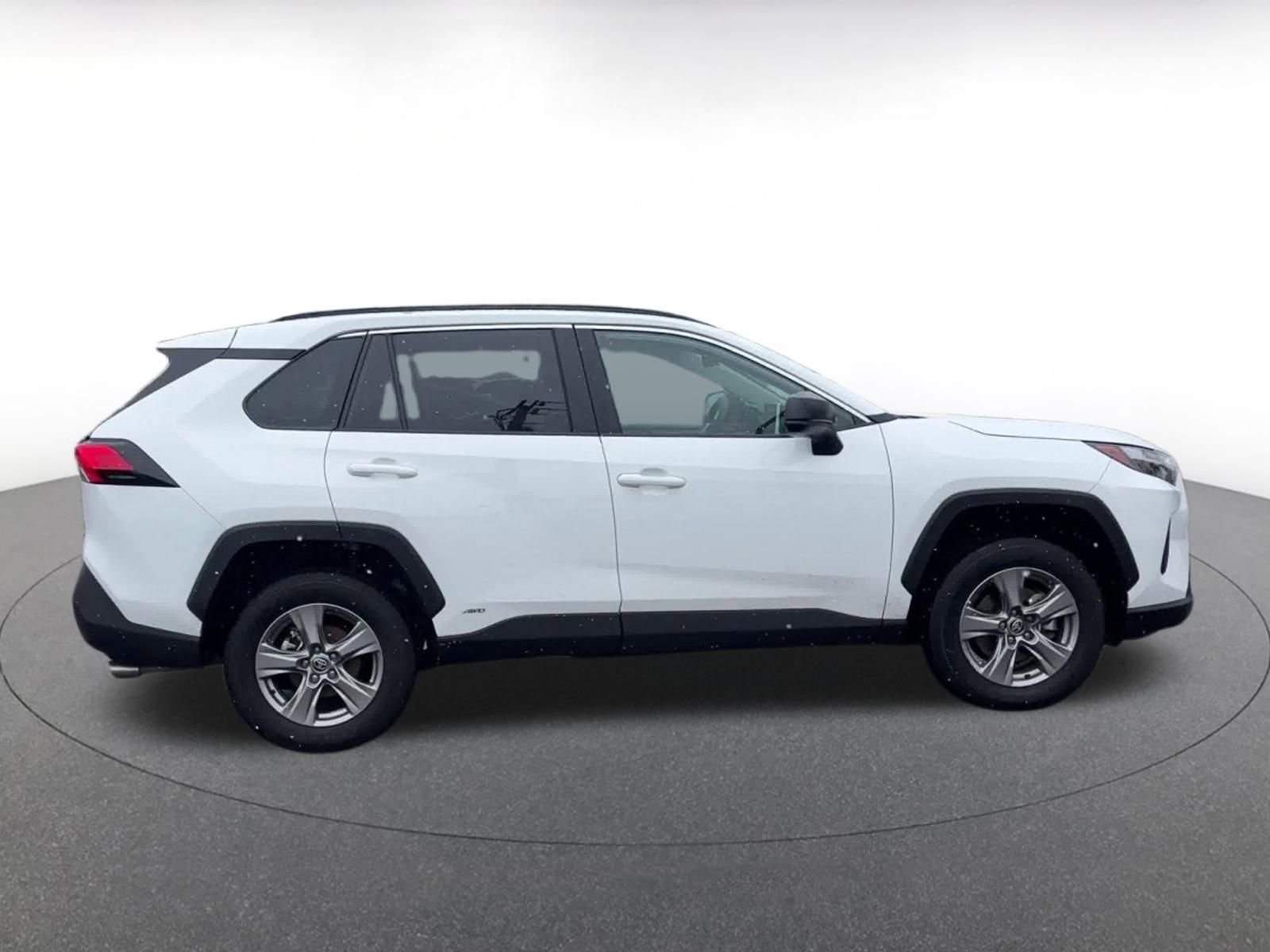 Used 2025 Toyota RAV4 LE image 16