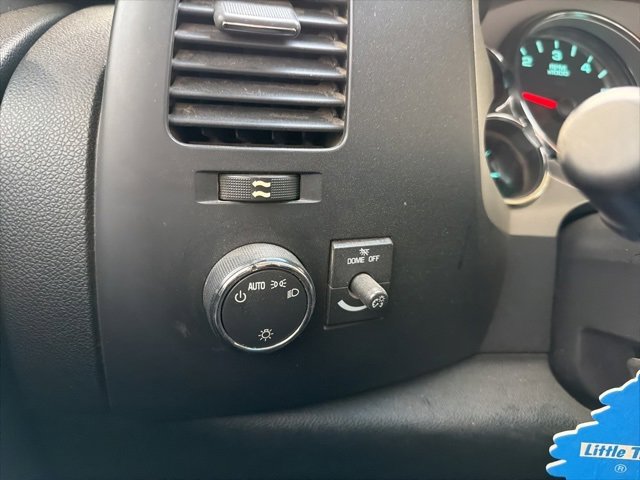 Used 2008 Chevrolet Silverado 1500 LT w/ Suspension Package, Off-Road image 14