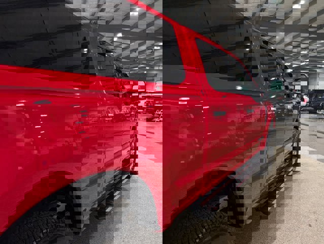 Used 2021 Ford F350 Lariat w/ Lariat Ultimate Package image 3