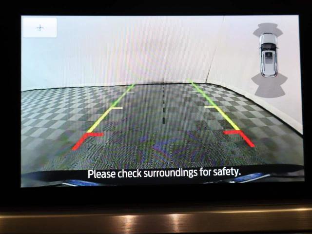 Certified 2022 Ford Escape Titanium w/ Class II Trailer Tow Package image 4