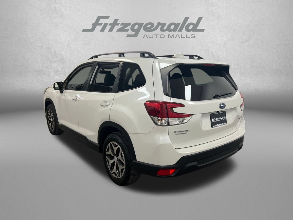 Used 2023 Subaru Forester Premium AWD/4WD image 3