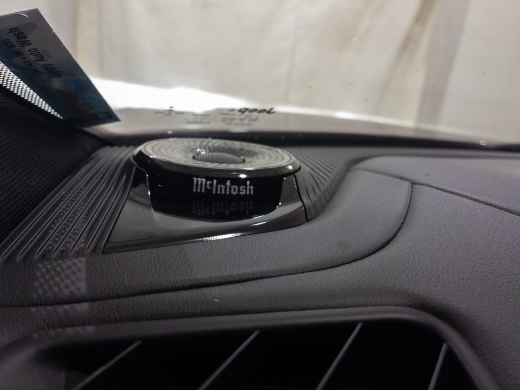 Used 2022 Jeep Grand Cherokee Overland image 32