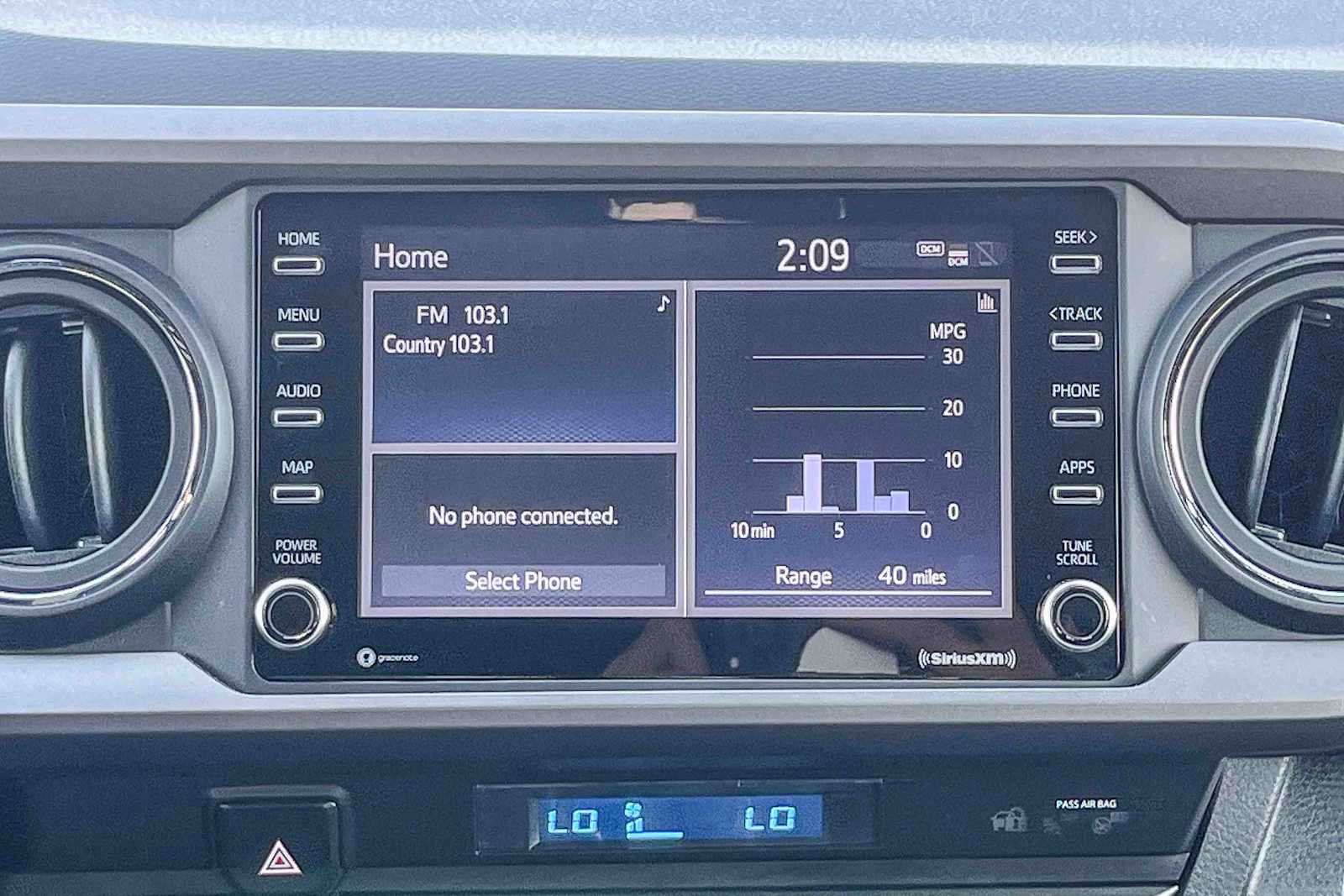 Used 2022 Toyota Tacoma TRD Off-Road image 14