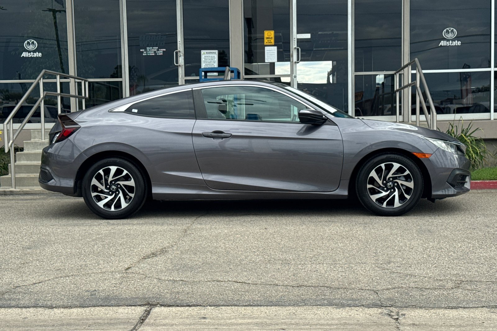 Used 2017 Honda Civic LX-P image 3