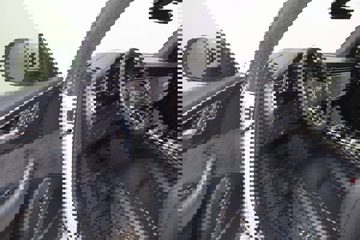 Used 2019 Audi Q8 Prestige image 47