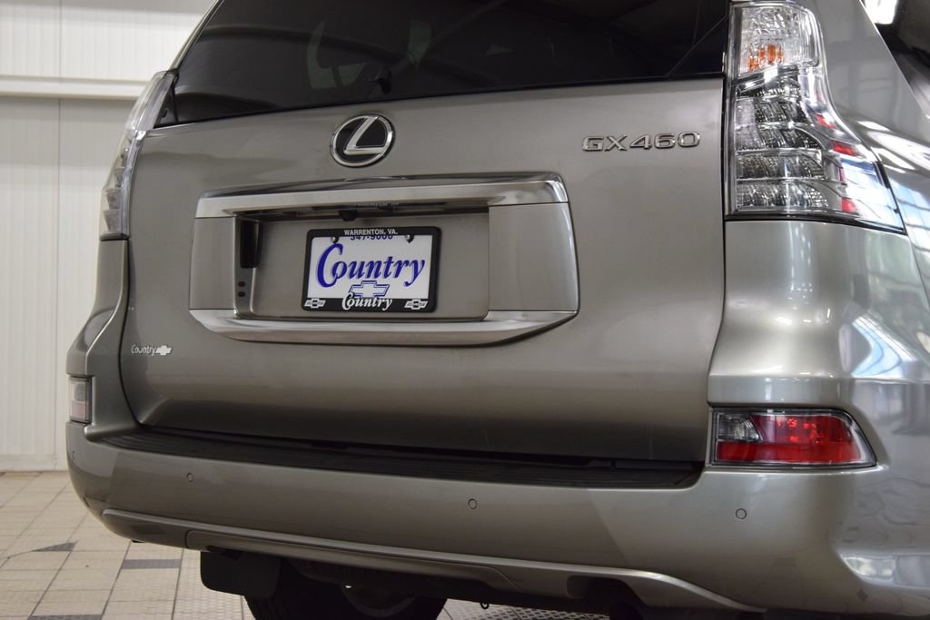 Used 2022 Lexus GX 460 Premium w/ Premium Package AWD/4WD image 19