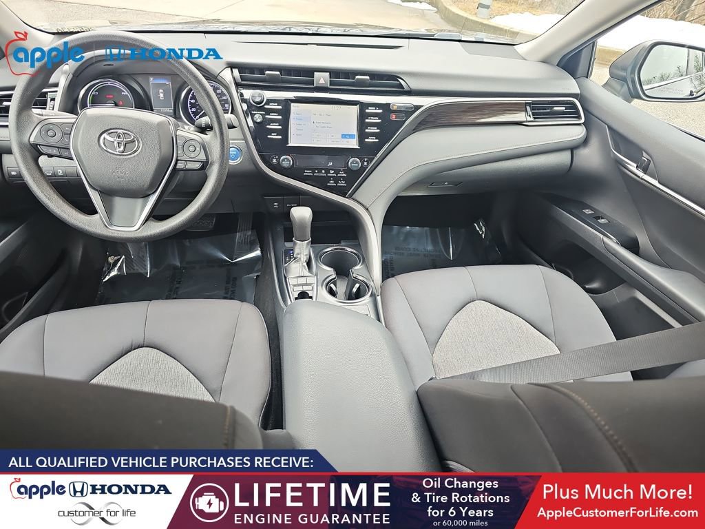 Used 2019 Toyota Camry LE image 18