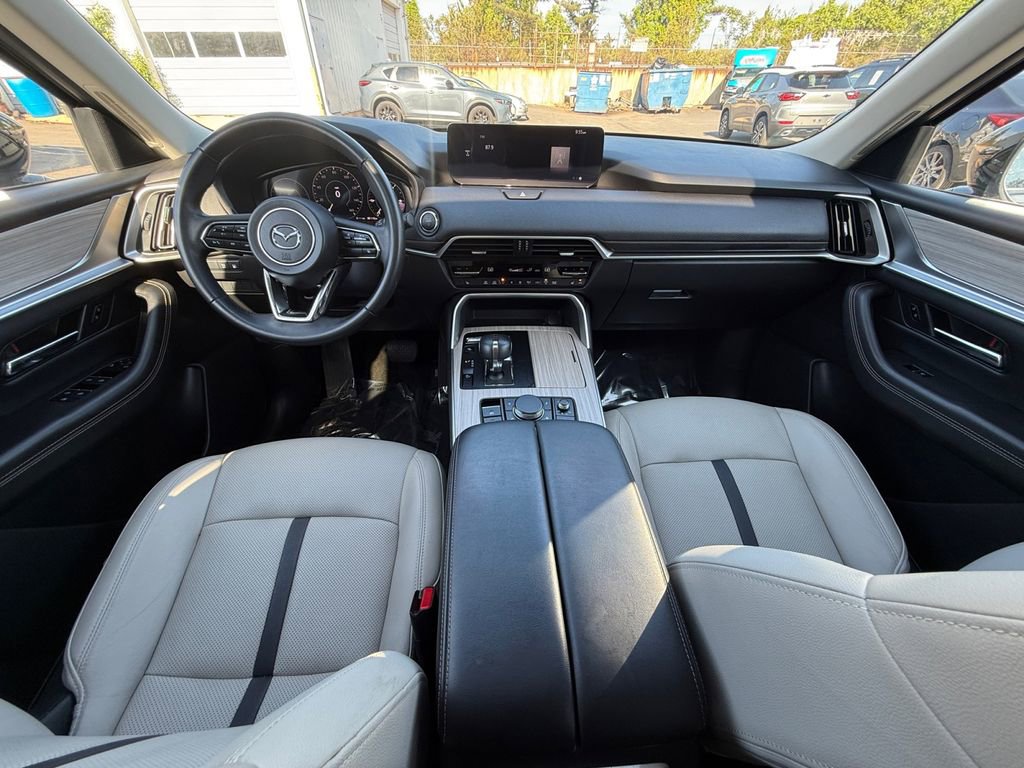 Used 2024 MAZDA CX-90 Plug-In Hybrid w/ Preferred AWD/4WD image 23