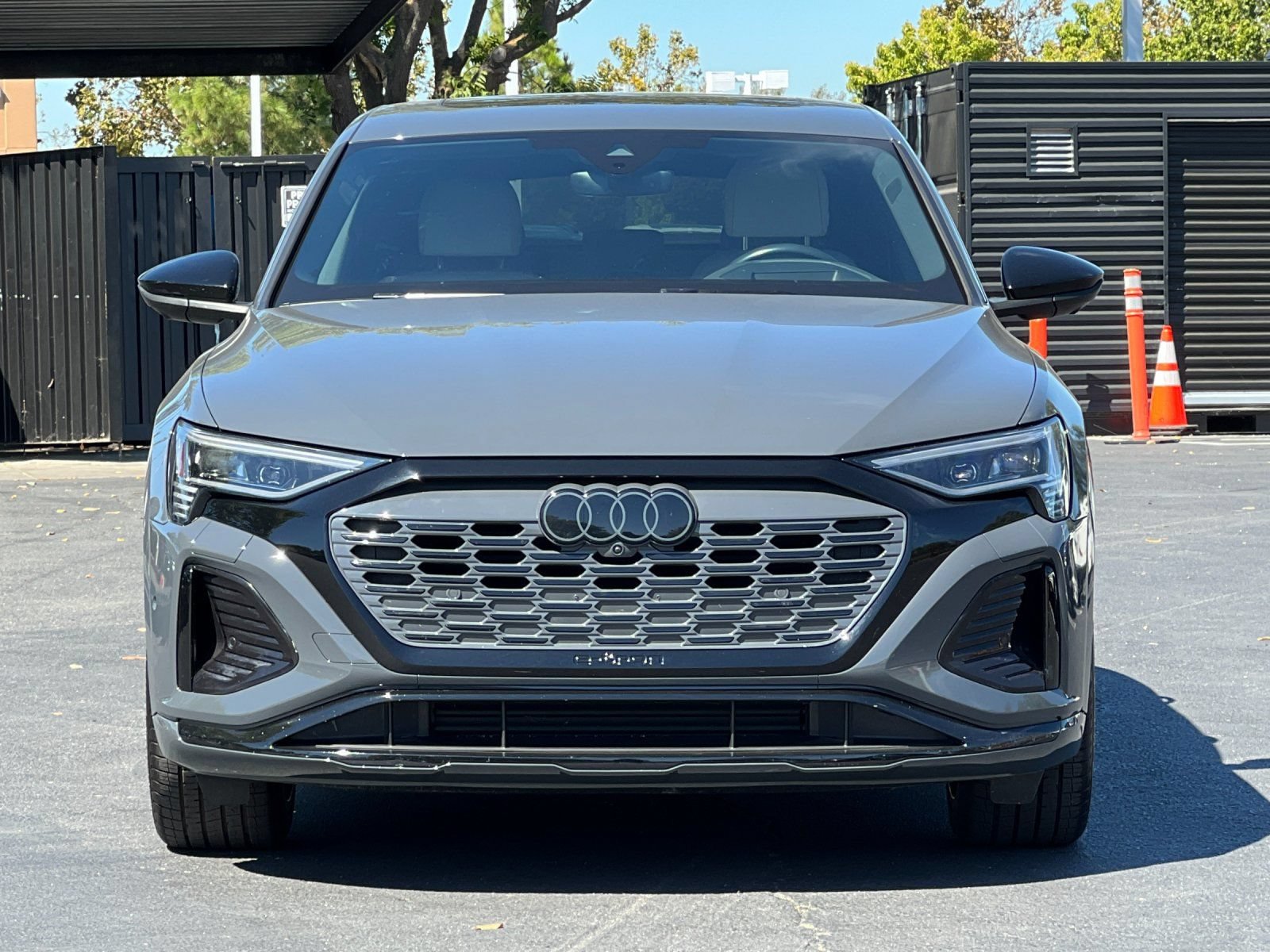 Used 2024 Audi Q8 e-tron Prestige AWD/4WD image 9