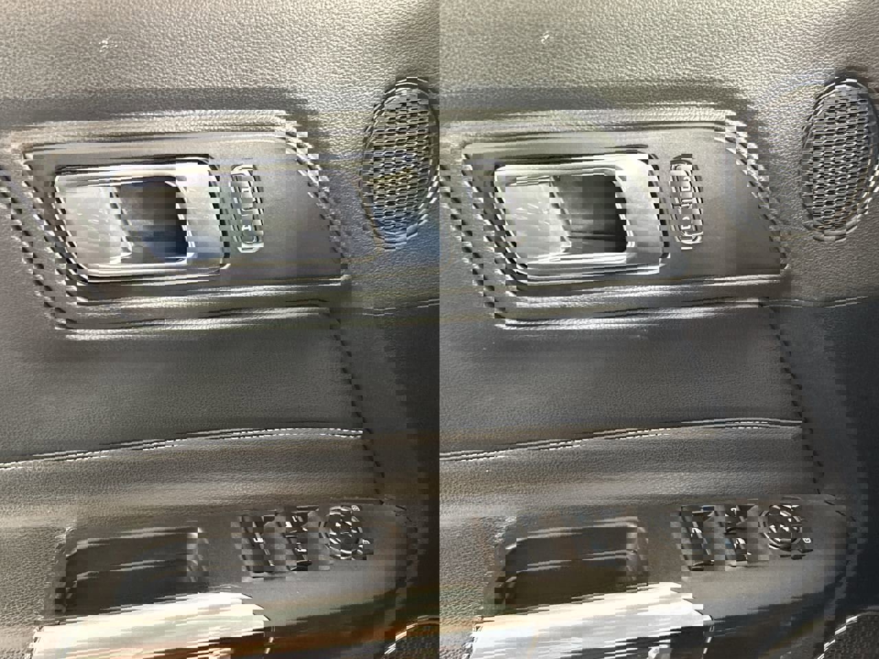 Used 2022 Ford Mustang Premium image 19