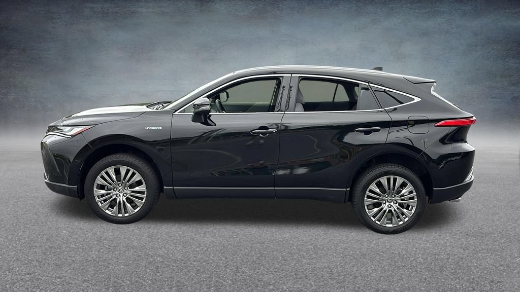 Used 2021 Toyota Venza XLE w/ Softex Package AWD/4WD image 4