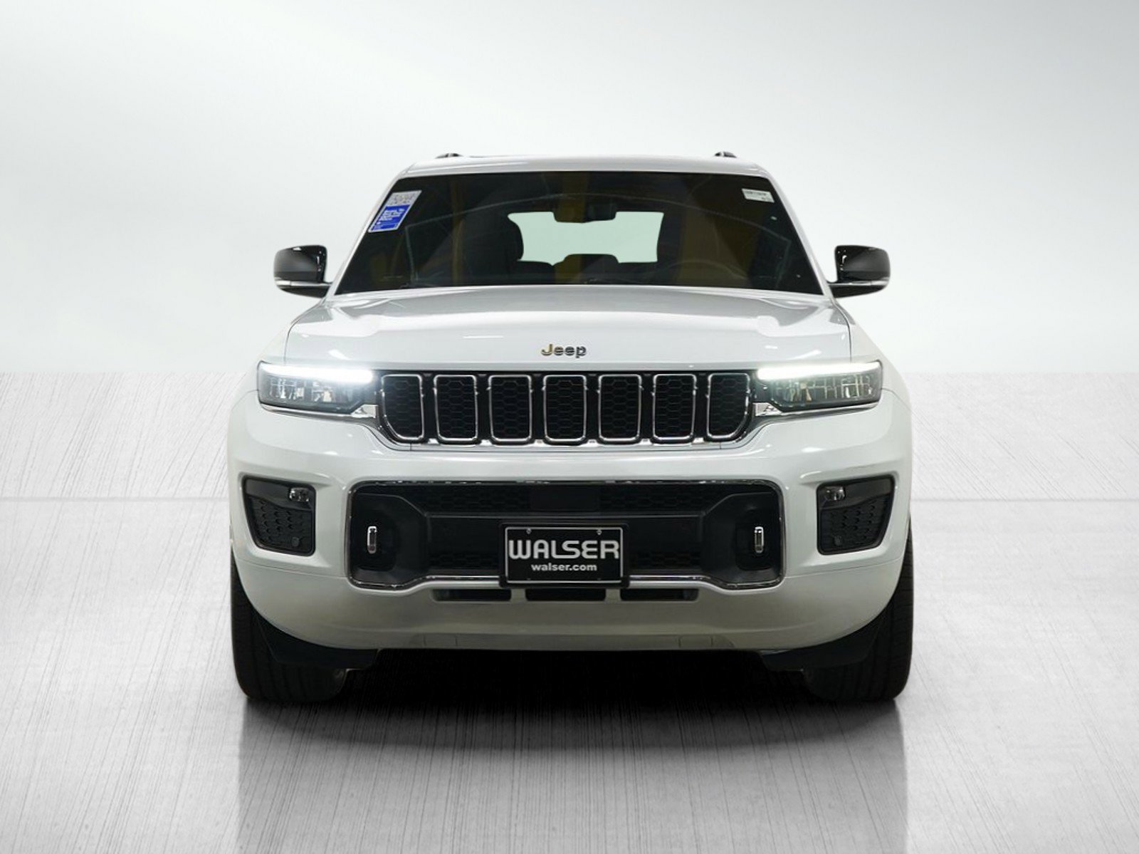 Used 2022 Jeep Grand Cherokee Overland w/ Luxury Tech Group IV image 9