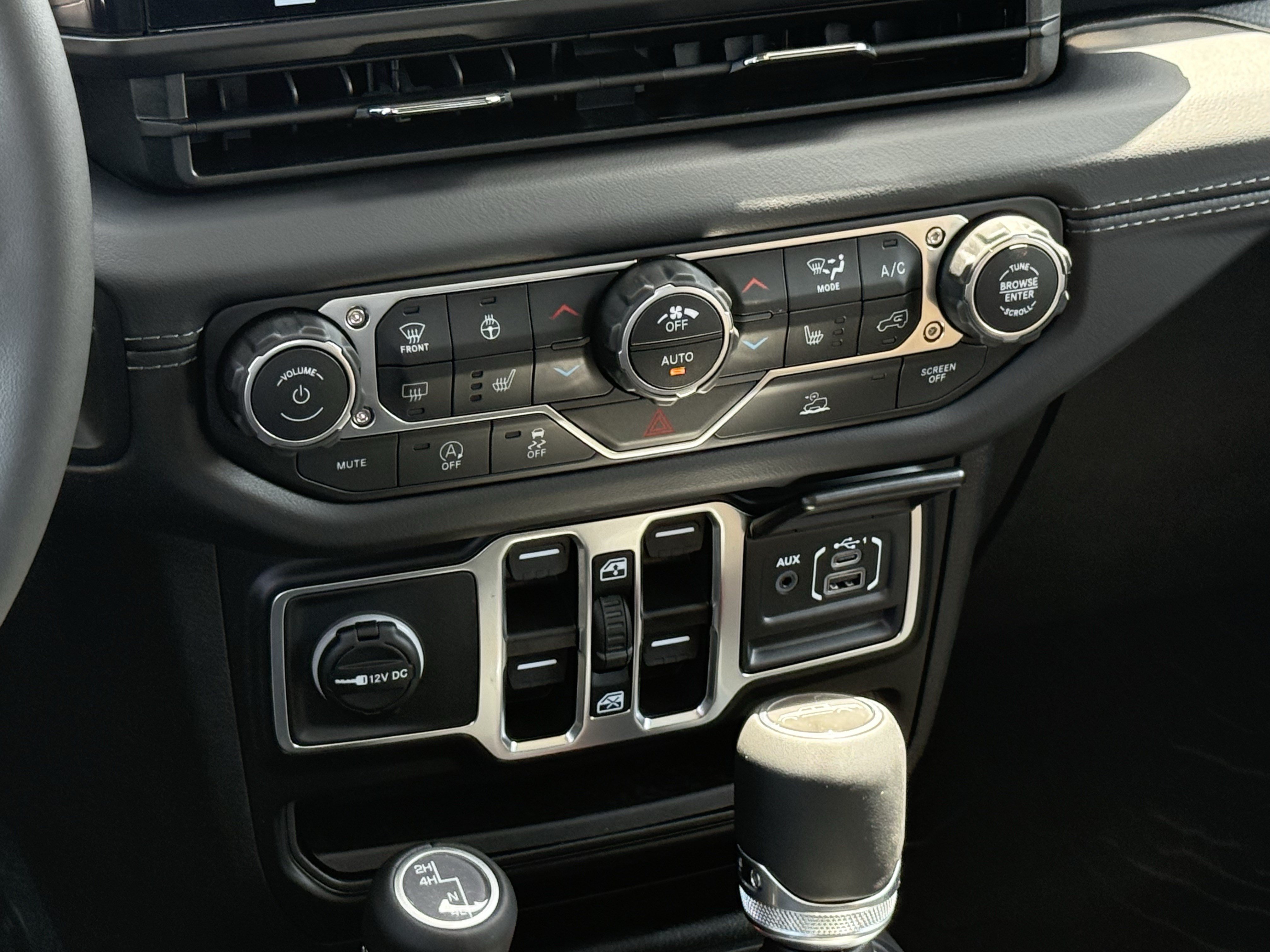 New 2026 Jeep Gladiator Sport AWD/4WD image 14